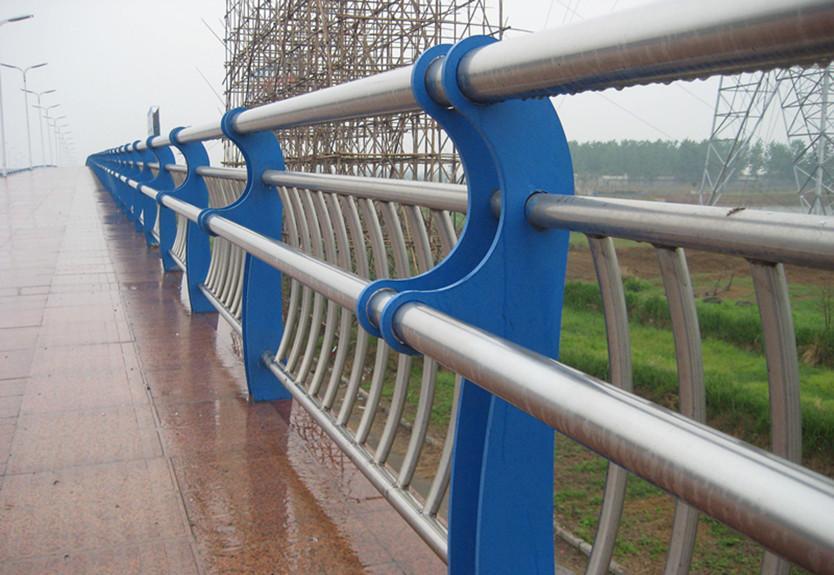 不銹鋼復(fù)合管護欄