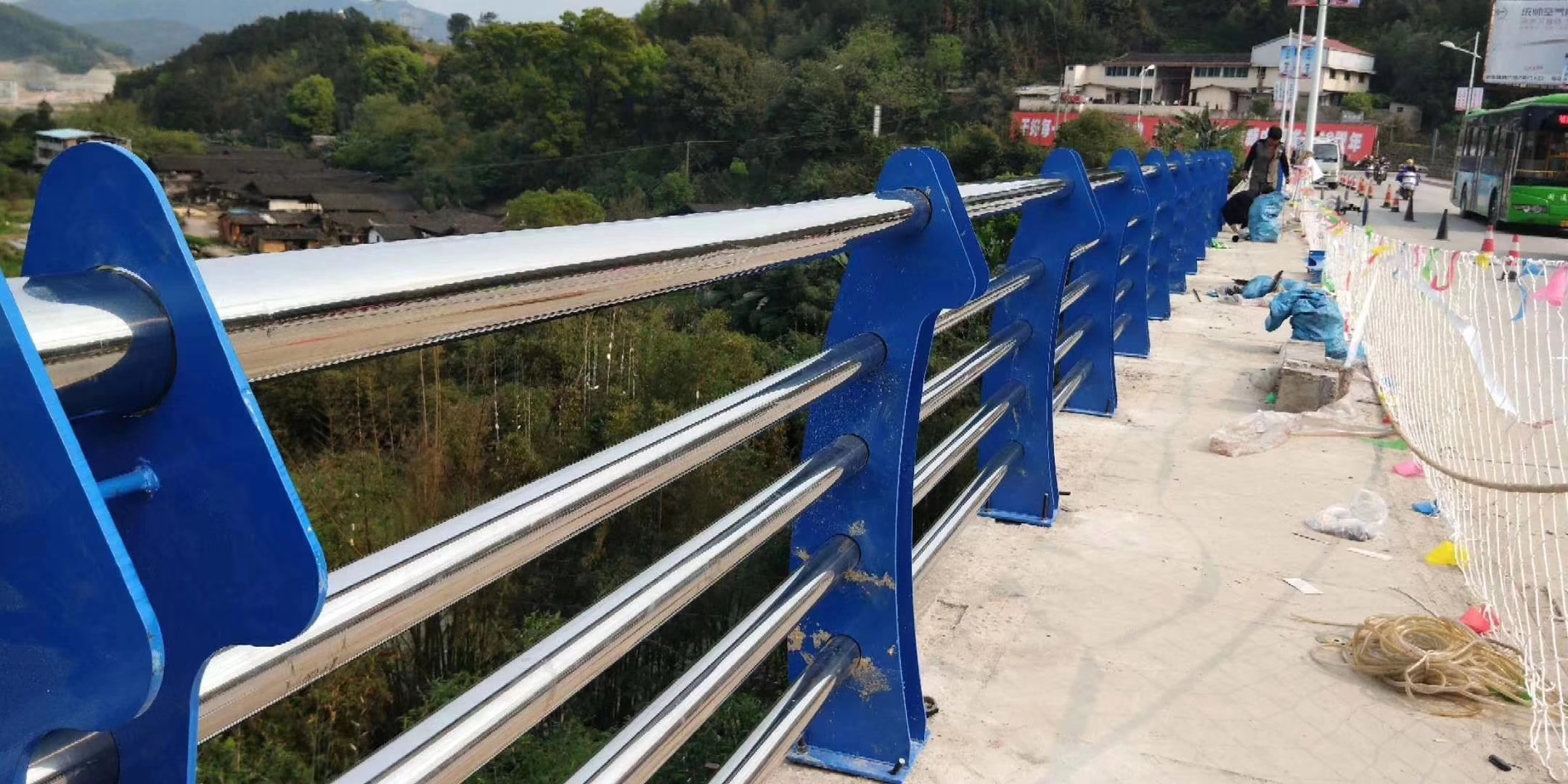 不銹鋼復(fù)合管護欄